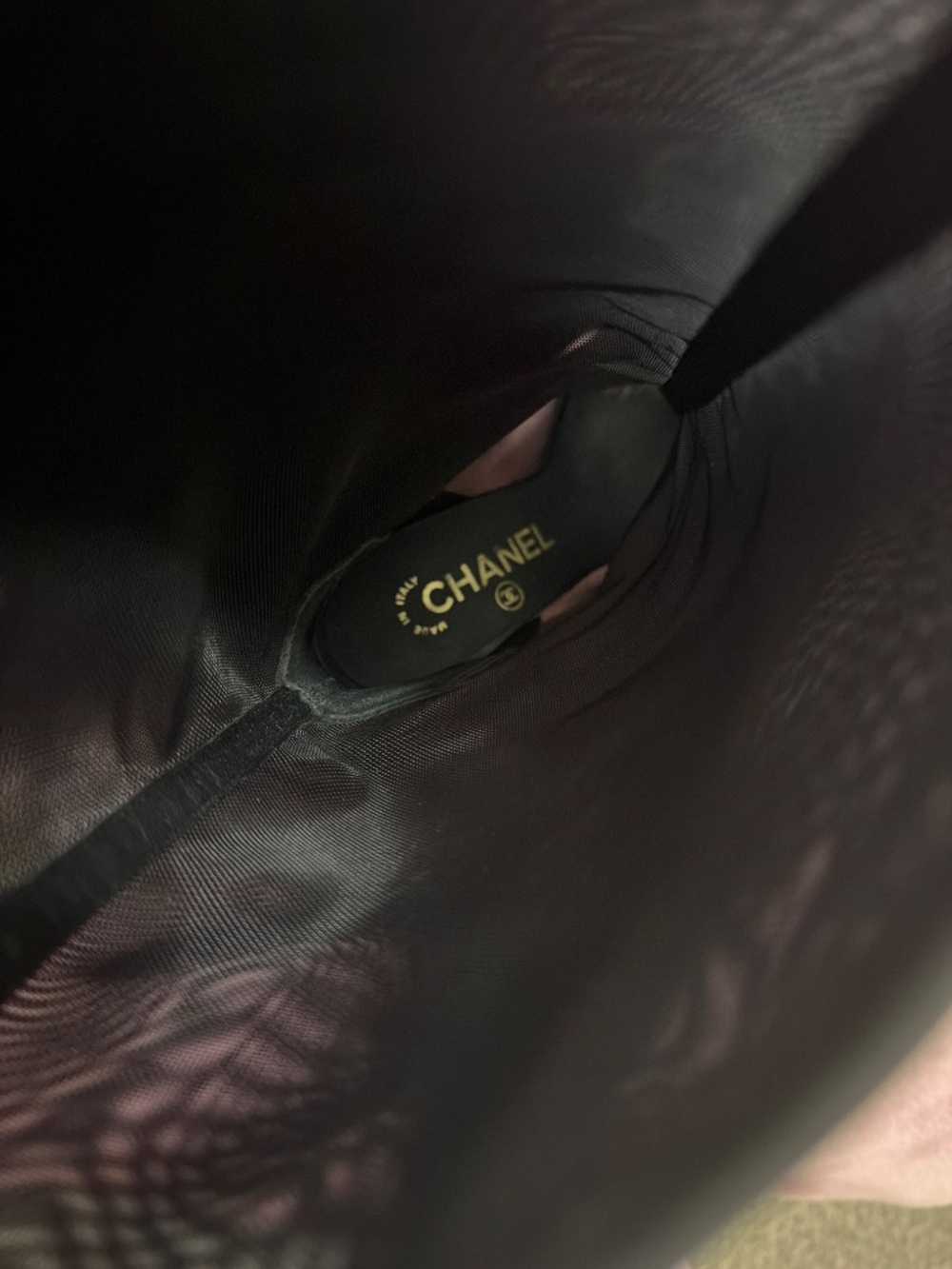 Black mesh Chanel boots - Picture 5 of 7
